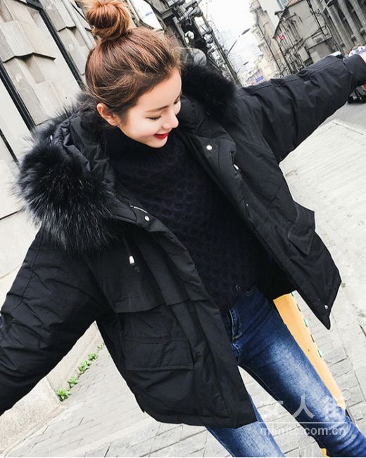 凛冽降温天，治愈系女生最爱超大毛领外套